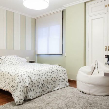 Zafiro Suites Сантьяго-де-Компостела Экстерьер фото